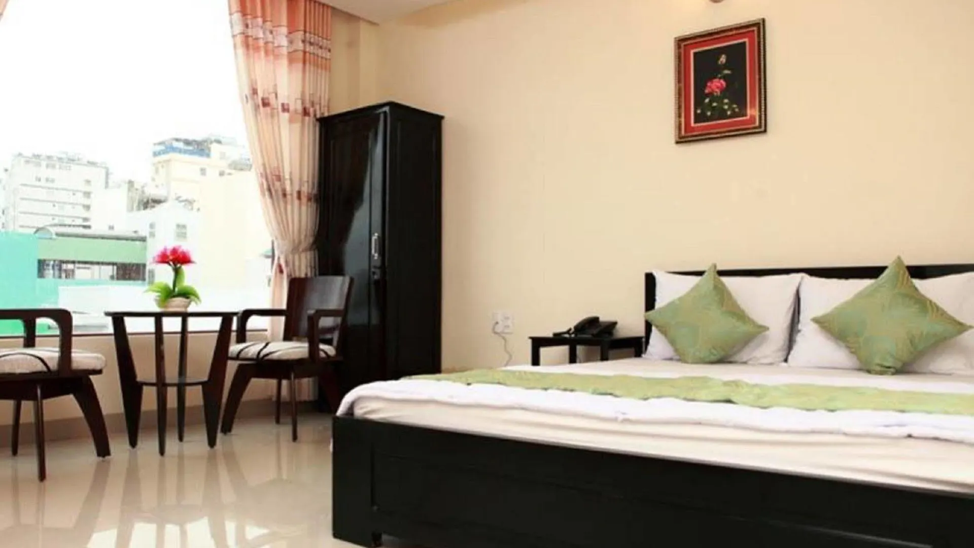 Phi Long Hotel Nha Trang Vietname