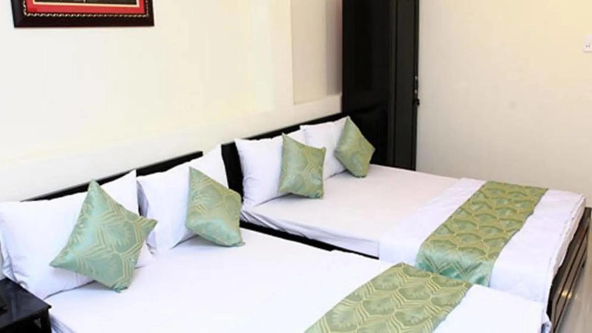 **  Phi Long Hotel Nha Trang Vietname
